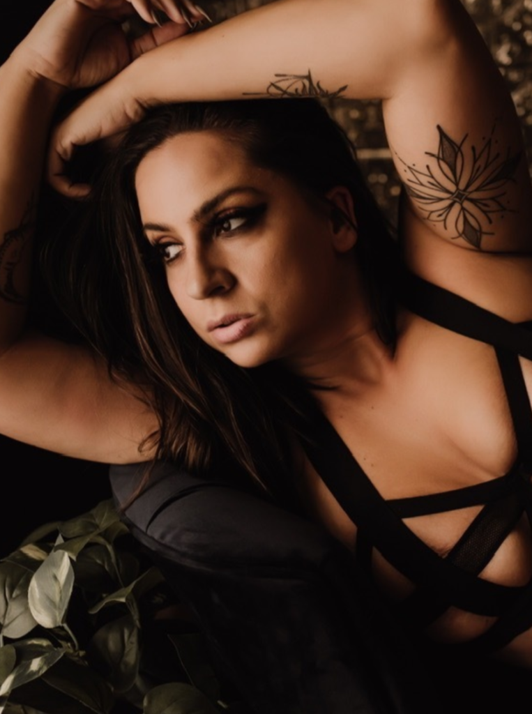 Alicia Justine (@alicia_justine) onlyfans-Model aus Mississippi, Bild in Dessous