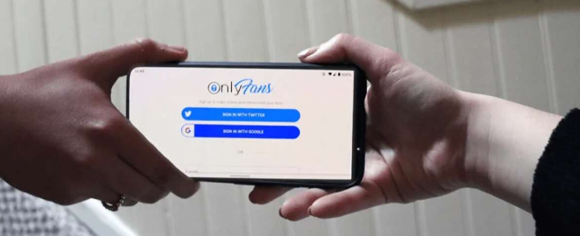 Logotipo OnlyFans en el teléfono