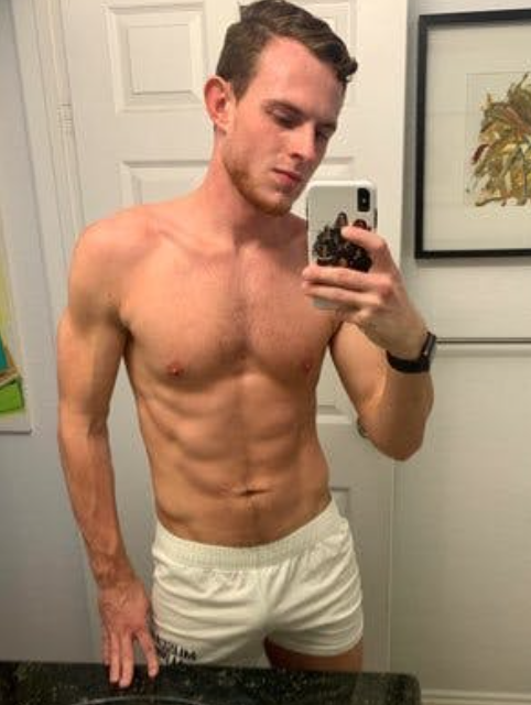 Gay OnlyFans model from X (formerly Twitter) named DamagedBttm @damagedbttm wearing a boxer